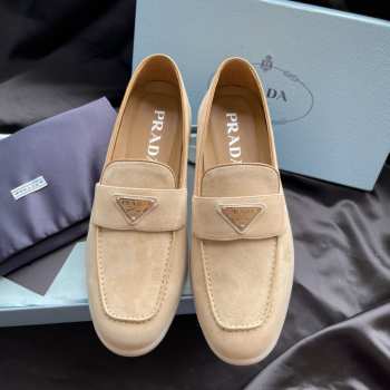 Prada Loafer 001