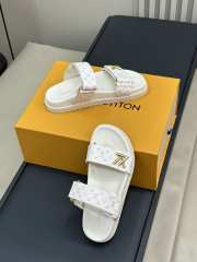 Louis Vuitton Sandals 030 - 5