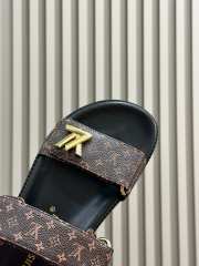 Louis Vuitton Sandals 033 - 3