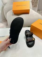 Louis Vuitton Sandals 034 - 5