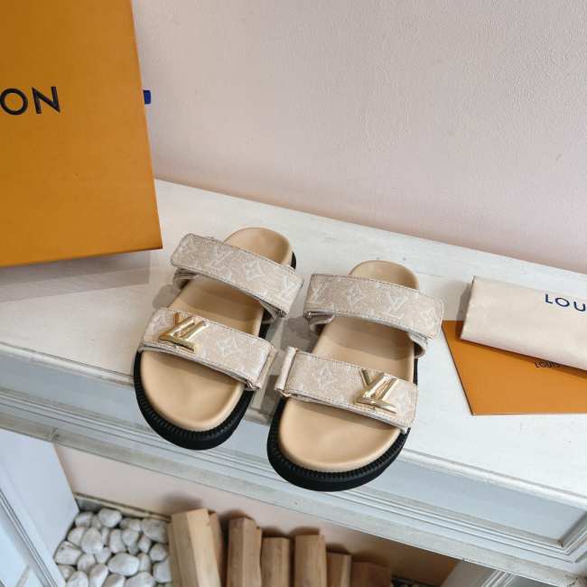 Louis Vuitton Sandals 035 - 1