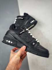 Louis Vuitton Sneaker 021 - 4