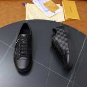 Louis Vuitton Sneaker 023 - 5