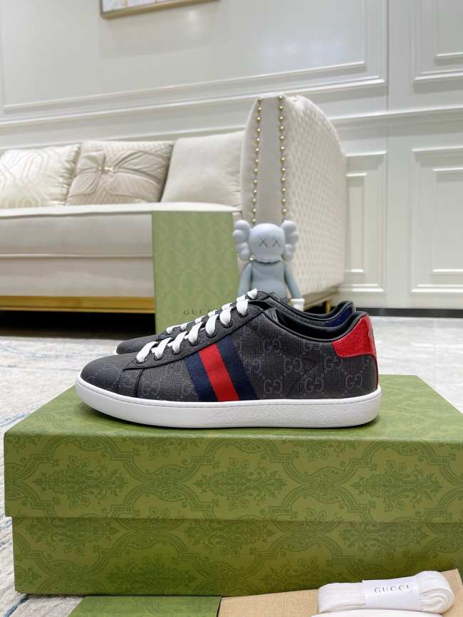 Gucci Sneakers 026 - 1