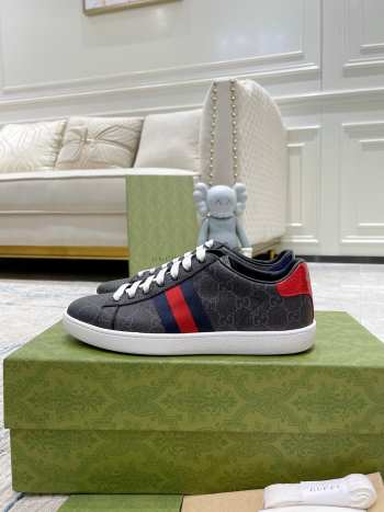 Gucci Sneakers 026