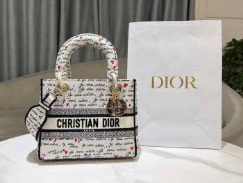 Dioramour Medium Lady D-Lite Bag White Embroidery with Black and Red Je Vous Adore Motif 24cm