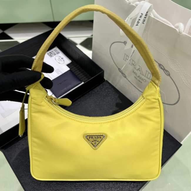 Prada Re-Nylon Re-Edition 2000 mini-bag yellow 22cm - 1