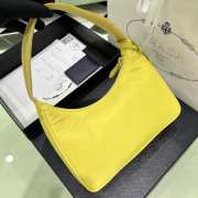 Prada Re-Nylon Re-Edition 2000 mini-bag yellow 22cm - 5