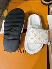 Louis Vuitton Pillow Sandals 02 - 4