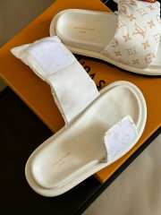 Louis Vuitton Pillow Sandals 02 - 2