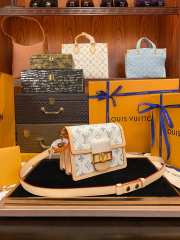 Louis Vuitton M24841 Mini Dauphine 20cm - 5