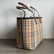 Burberry Medium London Tote Bag 51cm - 6