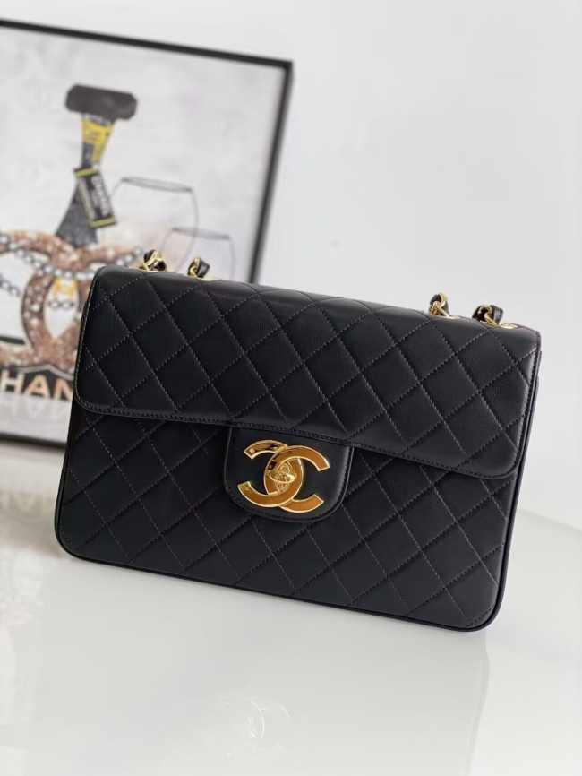  Chanel Vintage Black Lambskin Flap Bag - 1