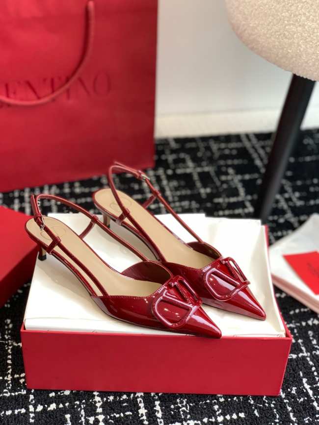 Valentino Vlogo Signature Patent Leather Slingback Pump 40mm Red - 1