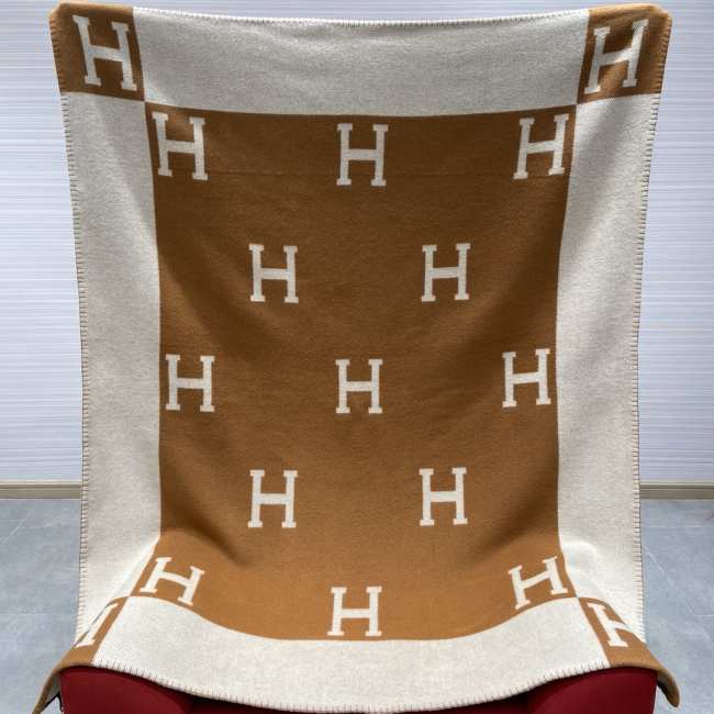 Hermes Avalon Throw Blanket Ecru/Camel - 1