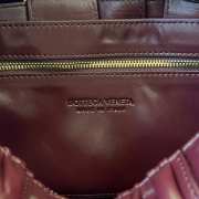 Bottega Veneta Brick Cassette Small leather shoulder bag 28cm - 3