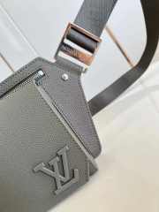 Louis Vuitton Aerogram Takeoff Sling Bag 30cm - 4