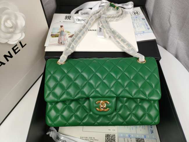 Chanel Flap bag 25cm lambskin green - 1