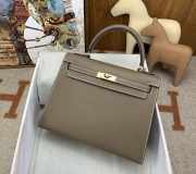 Hermes Kelly Etoupe Epsom & Gold Hardware 25cm - 2