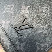 Louis Vuitton Messenger District Monogram Eclipse PM Black Bag 26cm - 6