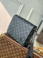 Louis Vuitton Messenger District Monogram Eclipse PM Black Bag 26cm - 4