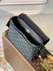 Louis Vuitton Messenger District Monogram Eclipse PM Black Bag 26cm - 3