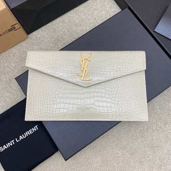 YSL Uptown Pouch In Crocodile-Embossed Shiny Leather 560 Chf Blanc Vintage 27cm