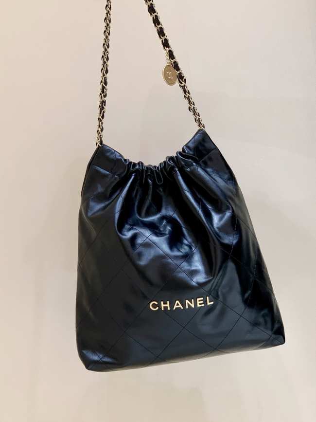 Chanel 22 Large Handbag Black gold 48cm - 1