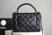 Chanel Trendy CC Handbag in Black - 5