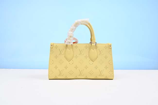 Louis Vuitton OnTheGo East West Yellow Banane M11273 25cm - 1