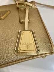 Prada Galleria Saffiano leather mini-bag in Platinum - 5