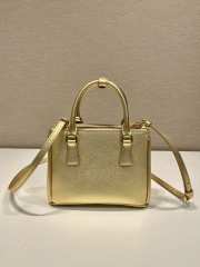 Prada Galleria Saffiano leather mini-bag in Platinum - 2