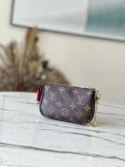 Louis Vuitton M81760 Mini Pochette Accessoires 15.5cm - 3